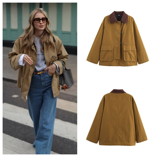 Bruine Vrouwen Winterjas met Houtje touwtje Sluiting en Grote Zakken