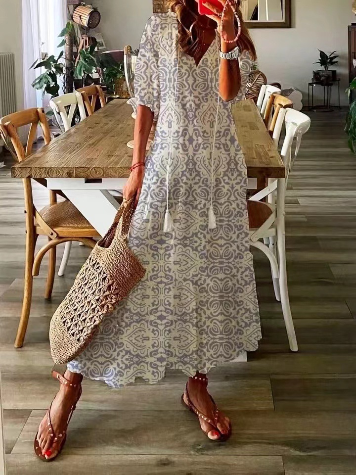 Robe maxi bohème à imprimé floral et col en V