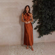 Lotte - Satijnen Dames Maxi Halterjurk met Split