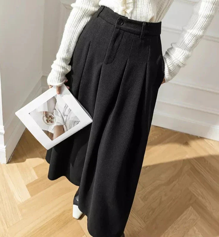 Elegante Maxi spódnica z wysokim stanem i głębokimi zakładkami