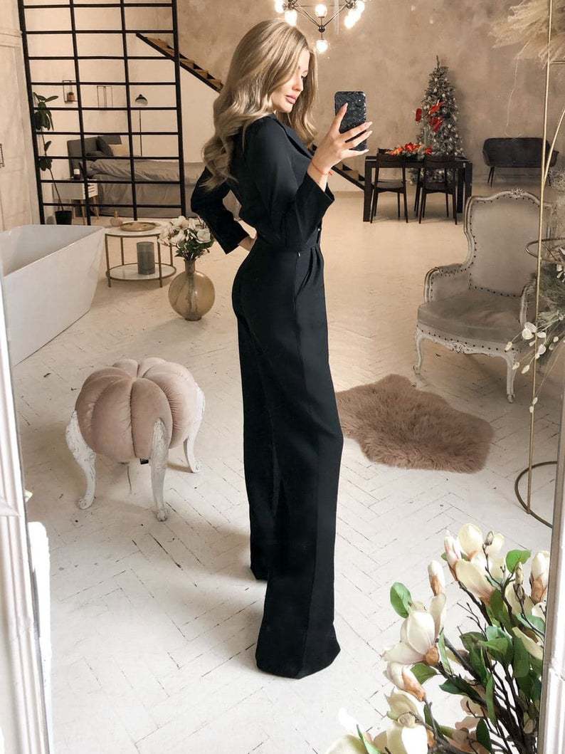 Elegant Wrap Jumpsuit with Long Sleeves and Wide Legs for Women