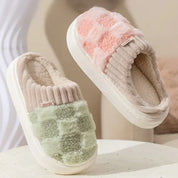 Warm Slippers with Checkered Pattern for Women