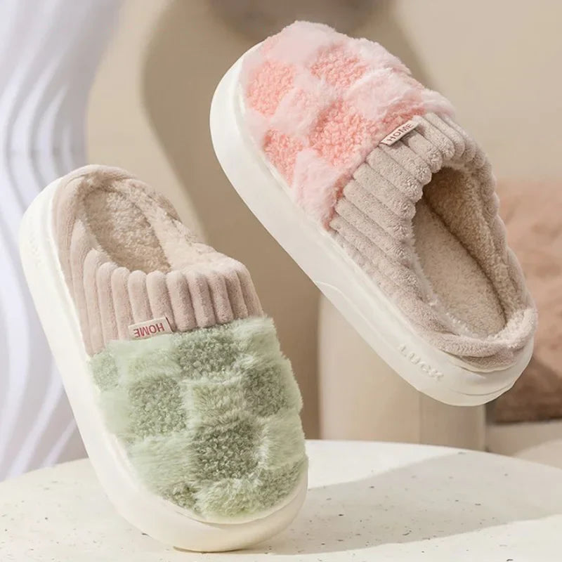 Warm Slippers with Checkered Pattern for Women