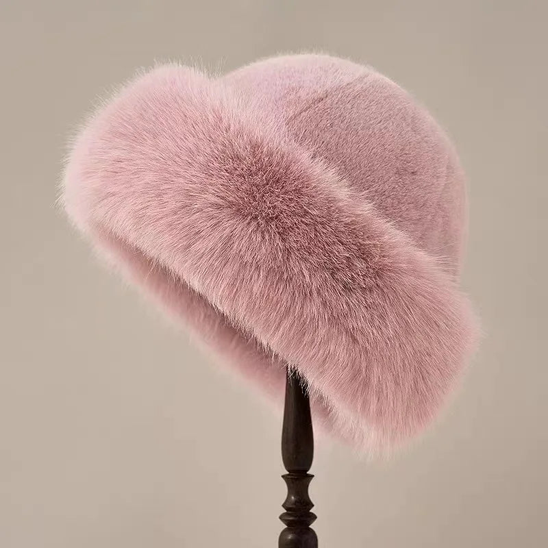 Women's Warm Chic Winter Hat with Soft Faux Fur Trim