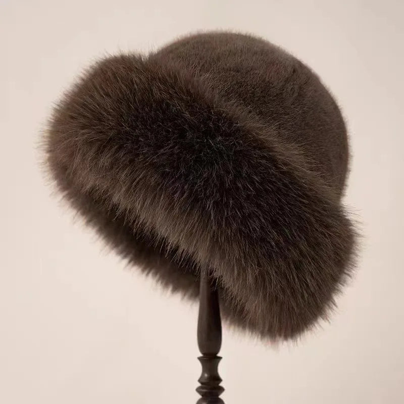 Women's Warm Chic Winter Hat with Soft Faux Fur Trim