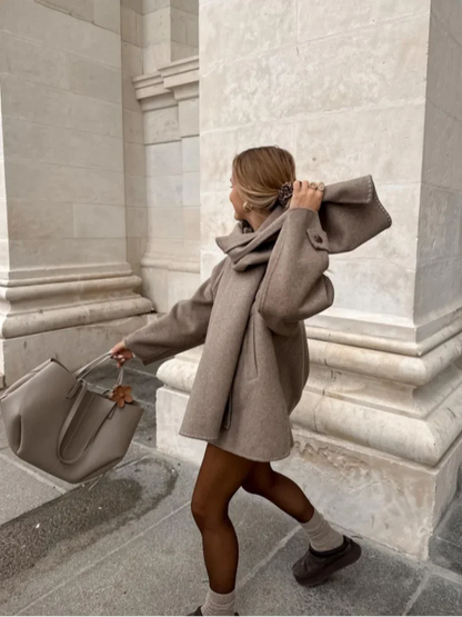 Bruine Wollen Winterjas Stijlvol Oversized met Sjaal Dames