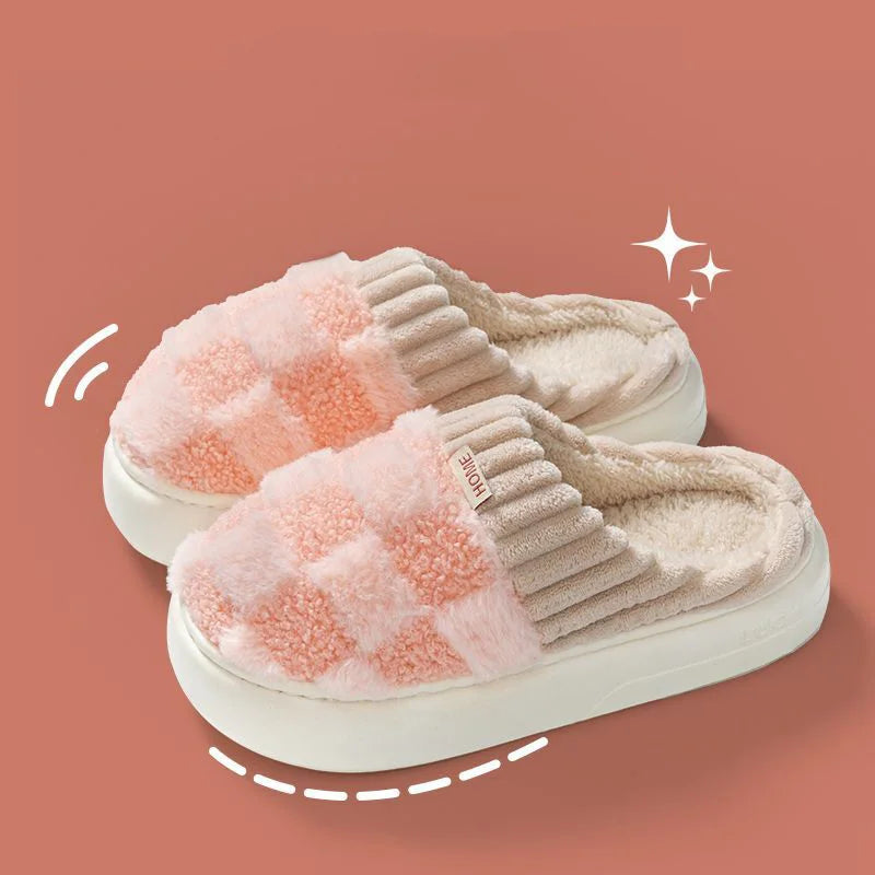 Warm Slippers with Checkered Pattern for Women