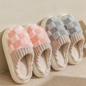 Warm Slippers with Checkered Pattern for Women