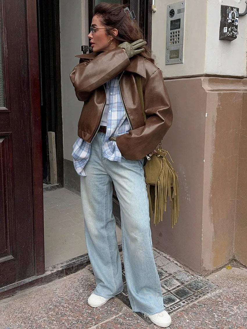 Leren Jas Dames Kort Bruin met Ritssluiting Zakken en Oversized Fit