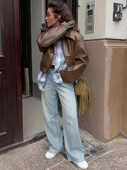 Leren Jas Dames Kort Bruin met Ritssluiting Zakken en Oversized Fit