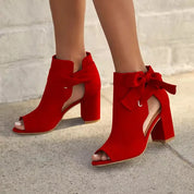 Botki peep toe z kokardą i słupkiem