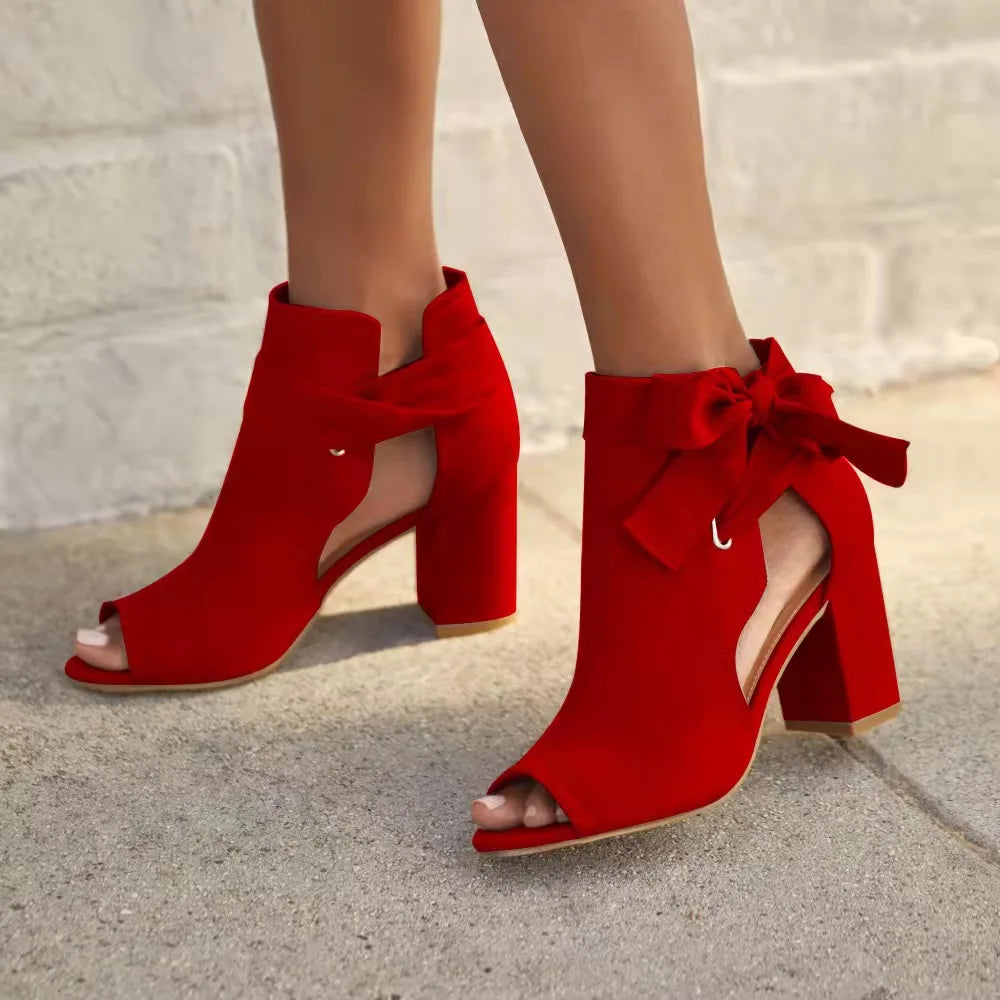 Botki peep toe z kokardą i słupkiem