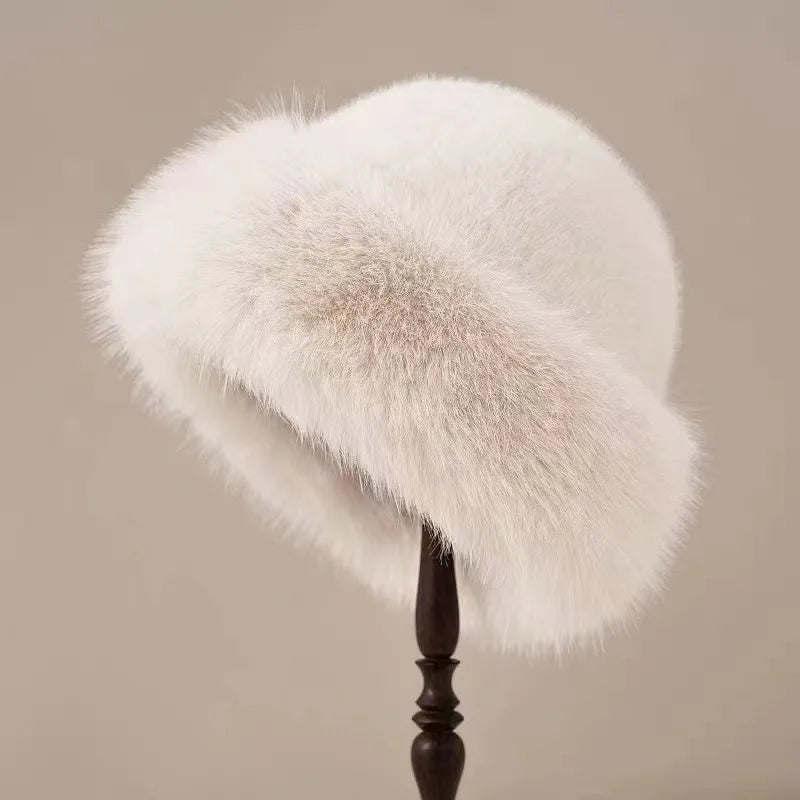Women's Warm Chic Winter Hat with Soft Faux Fur Trim