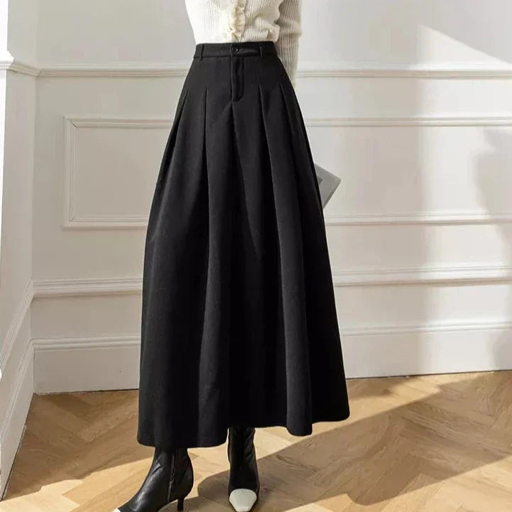 Elegante Maxi spódnica z wysokim stanem i głębokimi zakładkami