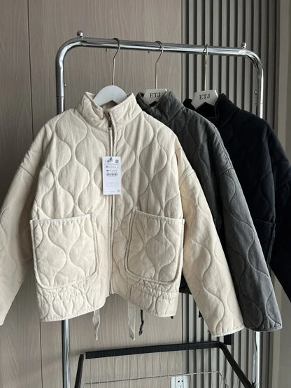 Zinnia – Gewatteerde Everyday Jas | Zakdetail