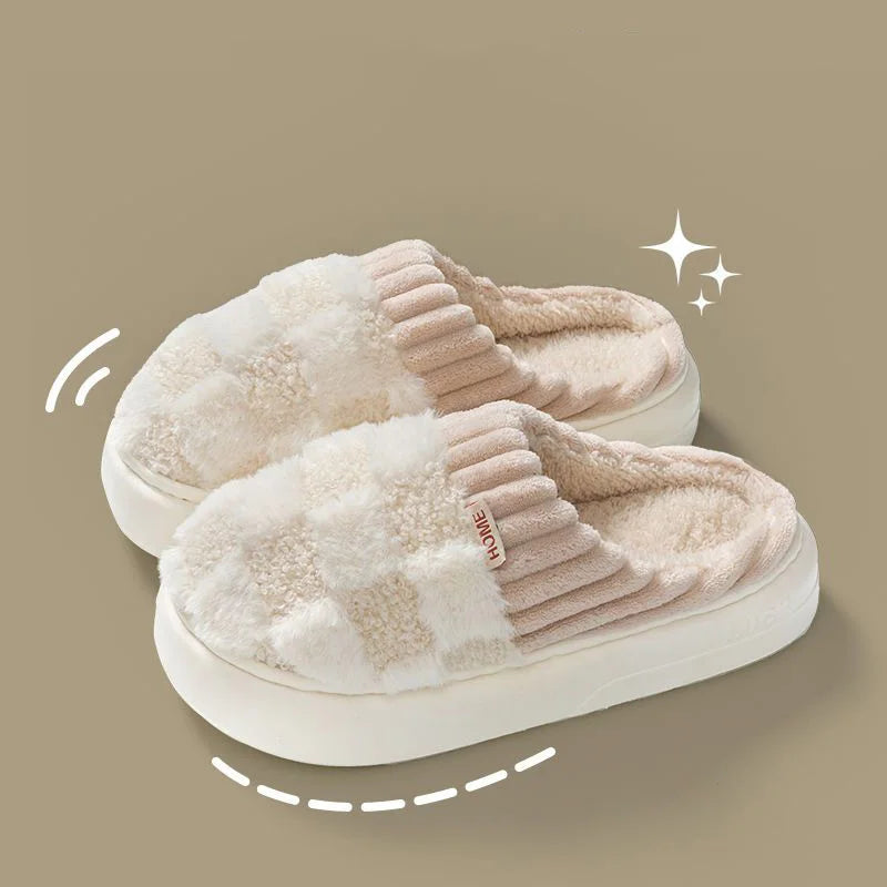Warm Slippers with Checkered Pattern for Women