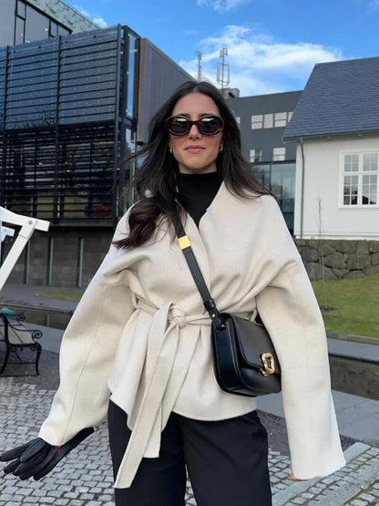 Elegante Dames Blazer van Wolmix met Ceintuur Kimono-stijl en Wijde Mouwen