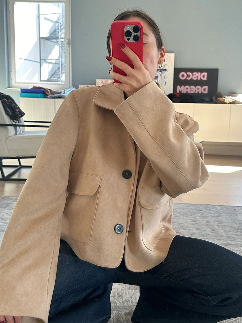 Dames Korte Leren Jas Beige Suède Look Met Klepzakken