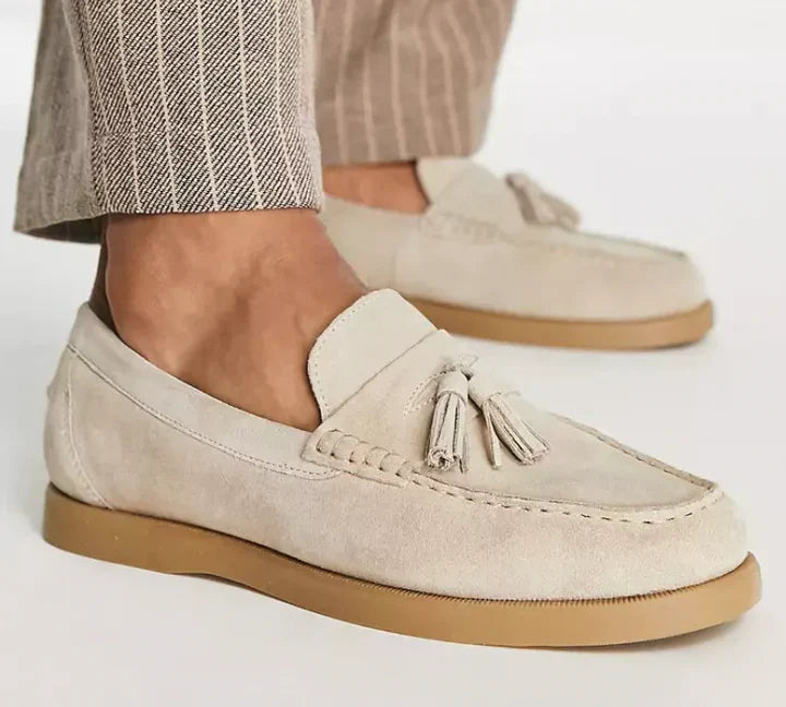 Mocassins en daim stylés avec pompons pour hommes