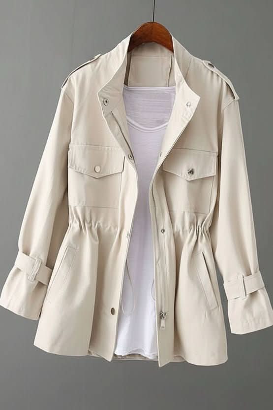 Versatile Utility Jacket for All-Season Comfort and Style 5