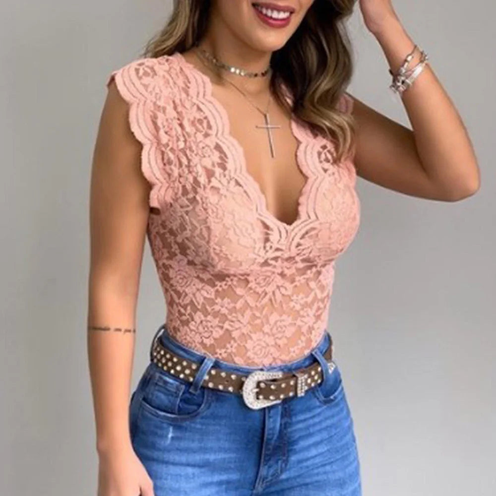 Fitted Edge Top with V Neck and Short Sleeves