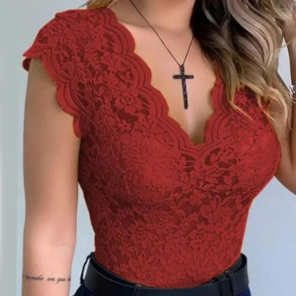 Fitted Edge Top with V Neck and Short Sleeves
