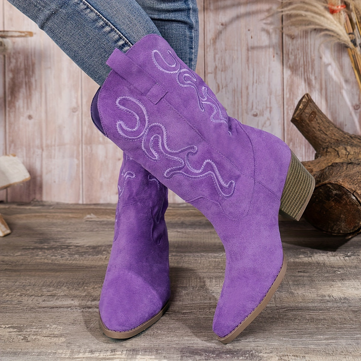 Vrouwen Western Cowboylaarzen Met Decoratieve Stiksels En Blokhak