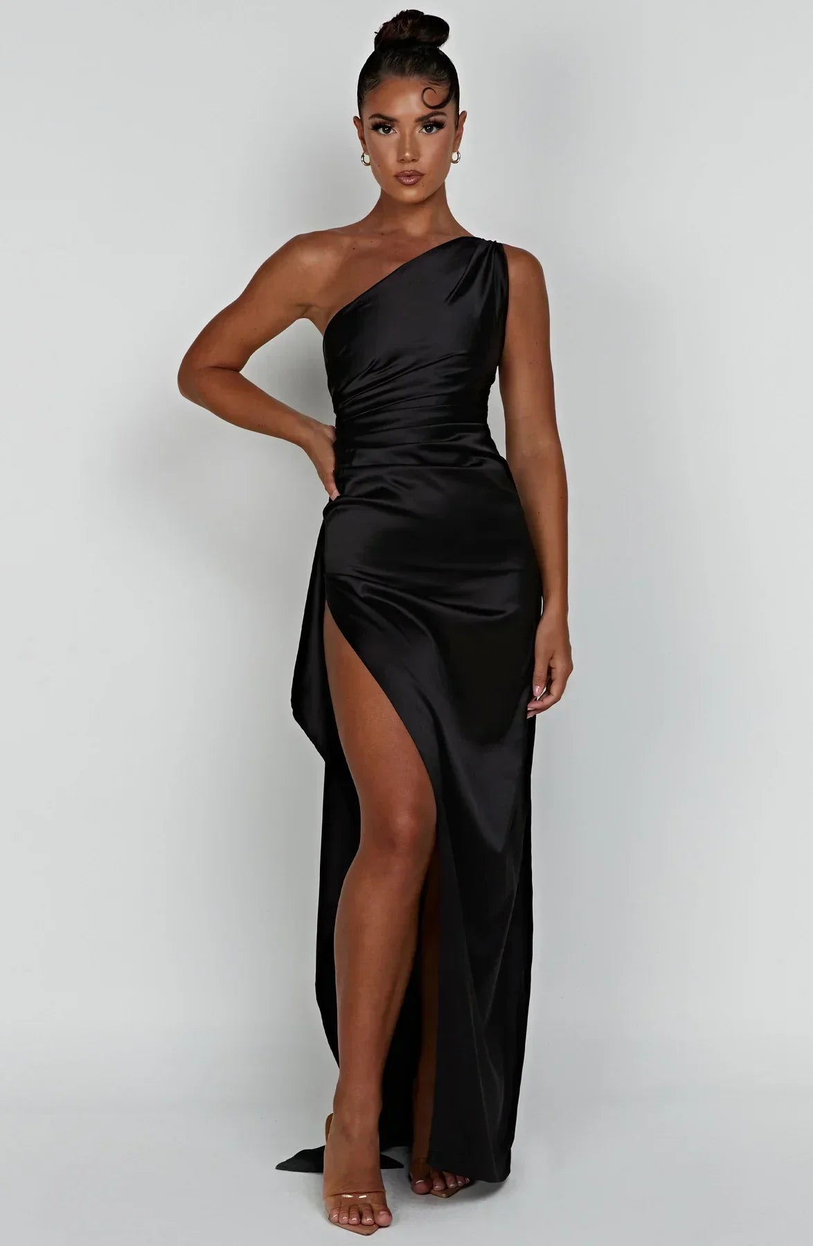 Elegant Satin One-Shoulder Maxi Evening Dress with High Slit