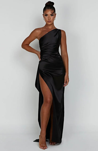 Elegante Satijnen One Shoulder Maxi Galajurk met Hoge Split