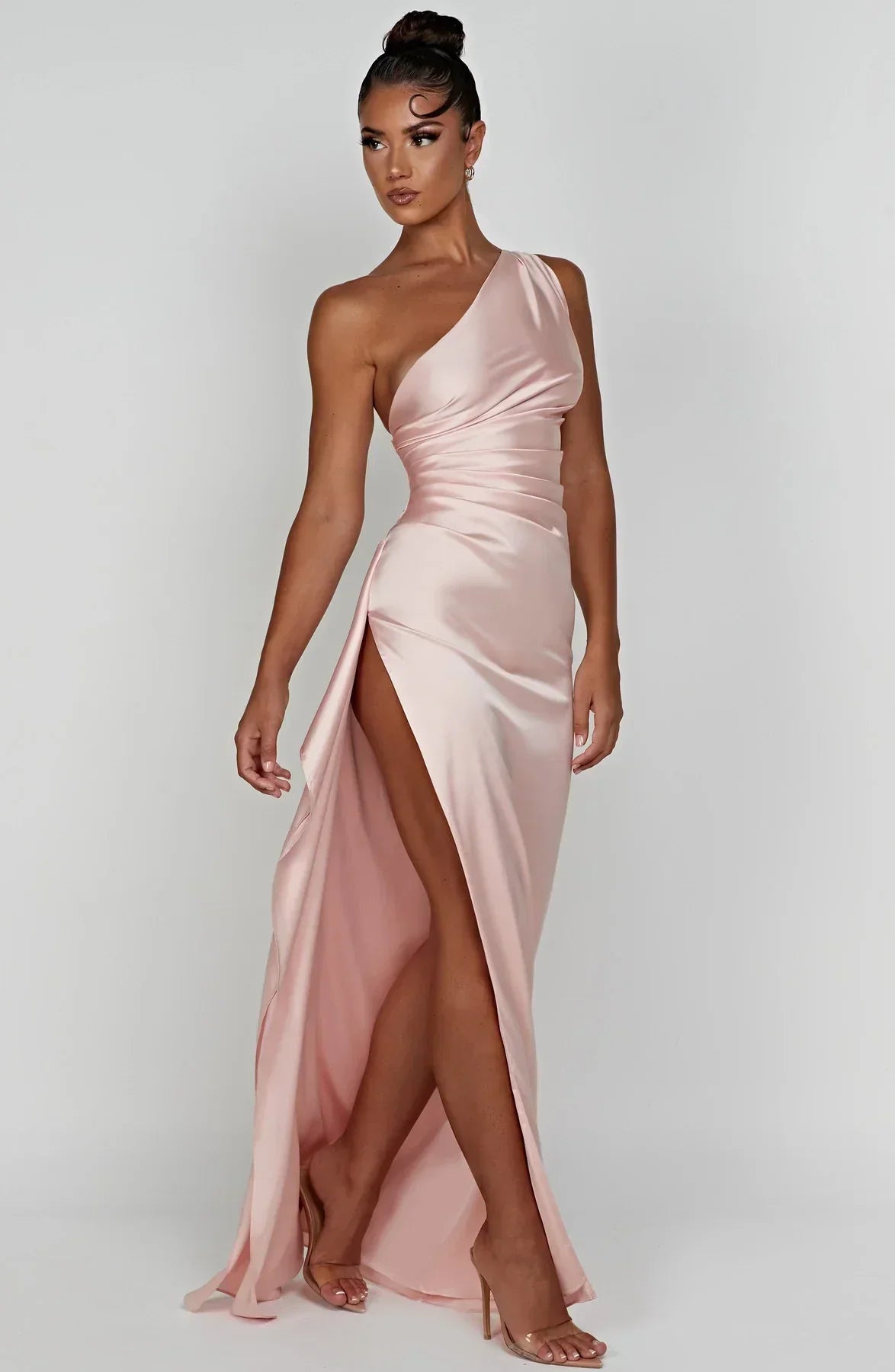 Elegante Satijnen One Shoulder Maxi Galajurk met Hoge Split