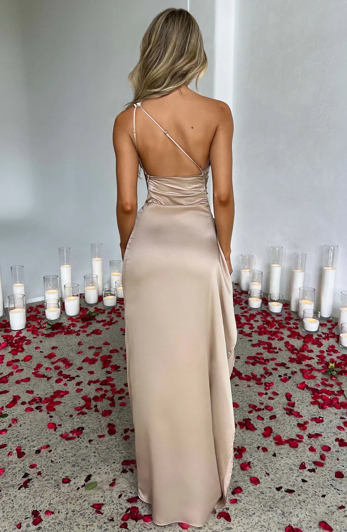Elegante Satijnen One Shoulder Maxi Galajurk met Hoge Split