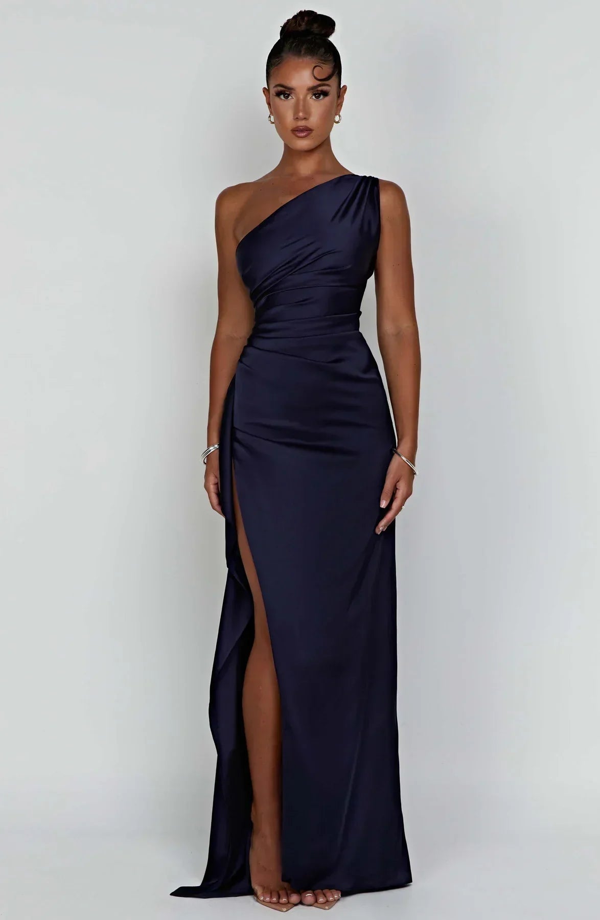 Elegante Satijnen One Shoulder Maxi Galajurk met Hoge Split