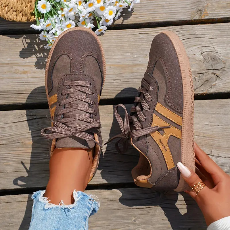Thirza - Retro sneakers met casual uitstraling