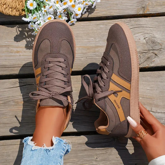 Thirza - Retro sneakers met casual uitstraling