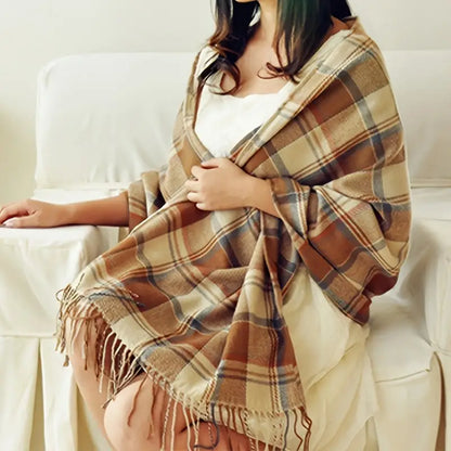 Luxe Geruite Winterse Lange Sjaal met Franje en Oversized Pasvorm