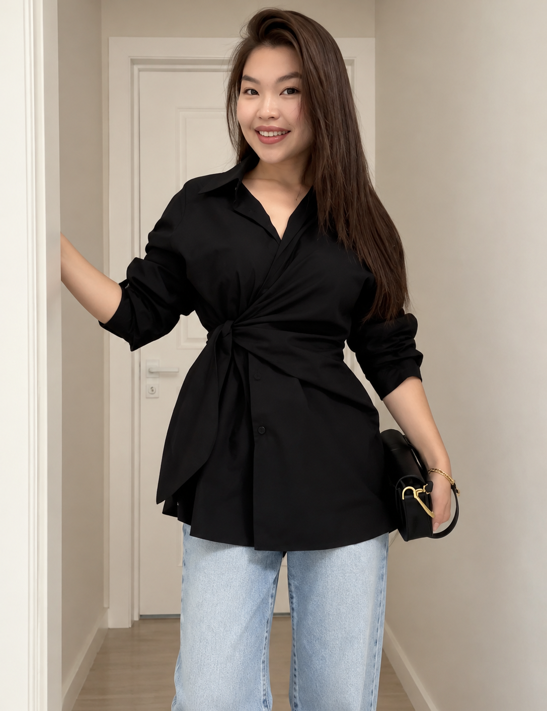 blouse_e218a4d8-1d66-4ea7-9413-f6be9f42d6af.png
