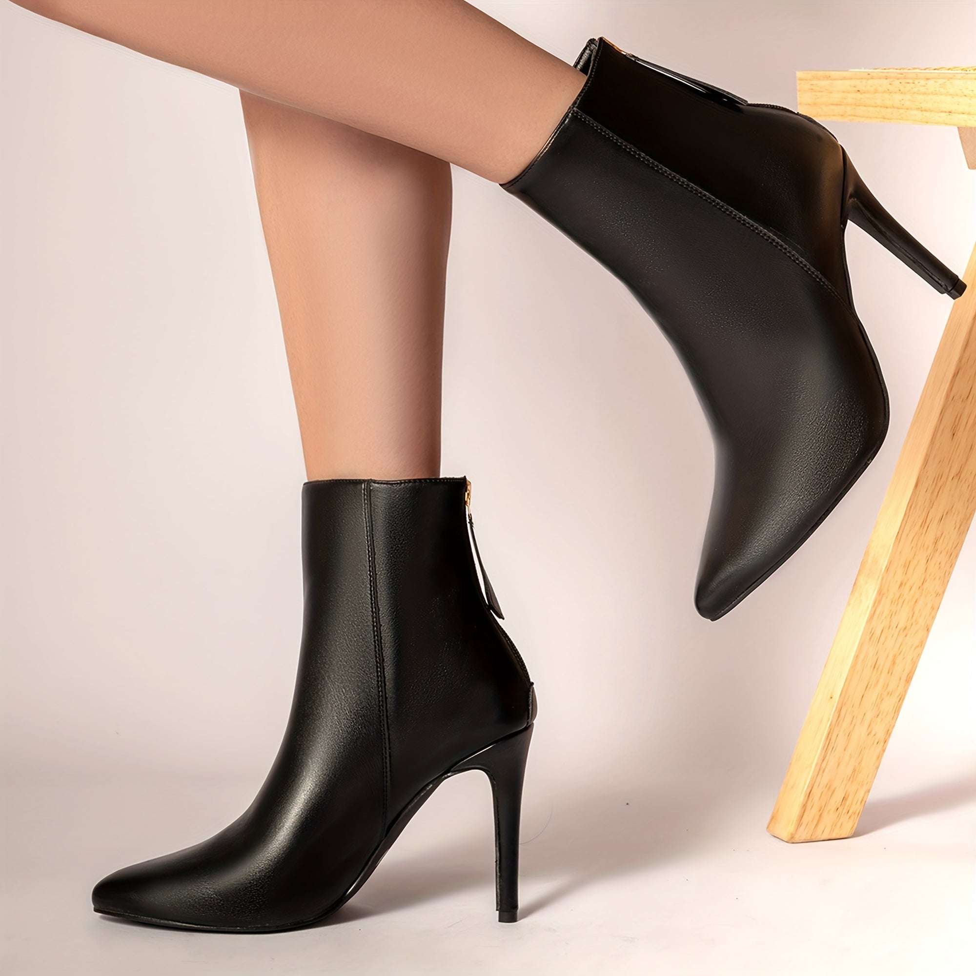 Karlijn - Bottines élégantes style western à talon stiletto
