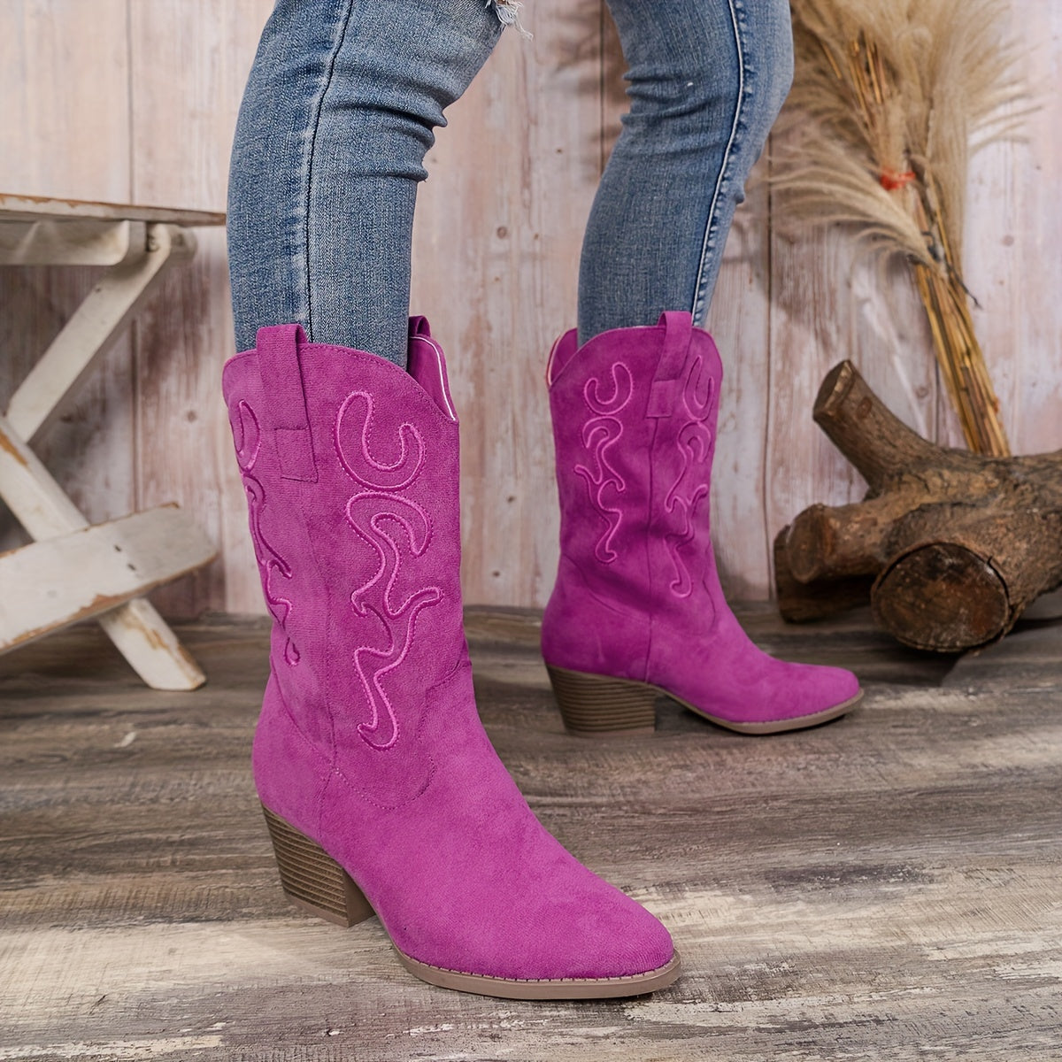 Vrouwen Western Cowboylaarzen Met Decoratieve Stiksels En Blokhak