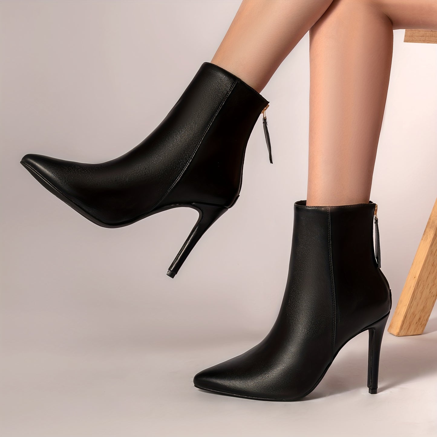 Karlijn - Elegante enkellaarsjes western stijl met stiletto