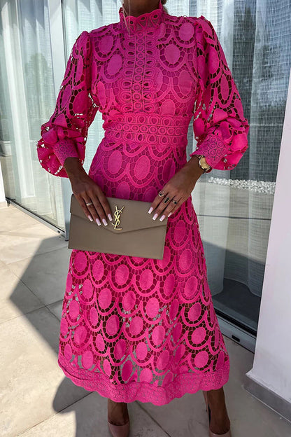 Indy-Rose - Midi jurk met kant hoge hals en pofmouwen