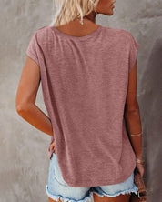 Wygodny damski letni top z dekoltem w serek i luźnym krojem