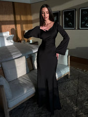 Luksusowa damska satynowa sukienka maxi na galę z długimi rękawami i dekoltem w serek