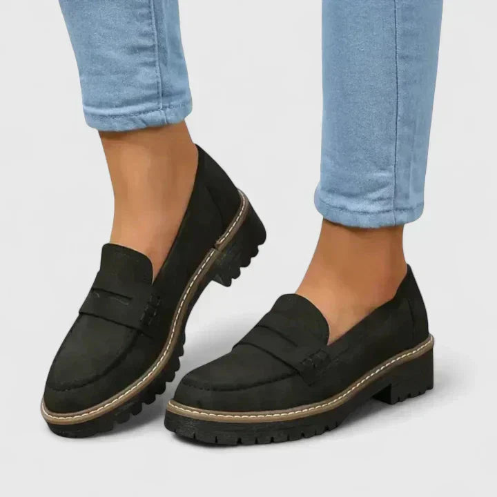 Damskie stylowe loafersy z grubą podeszwą bieżnikowaną i obcasem słupkowym