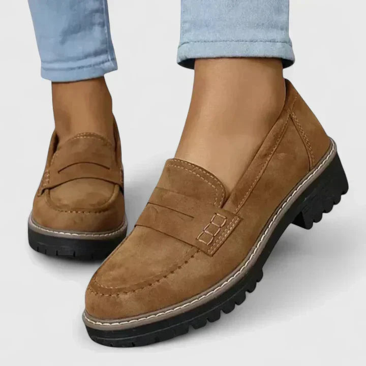 Dames Stoere Loafers Met Grove Profielzool En Blokhak – Bruin