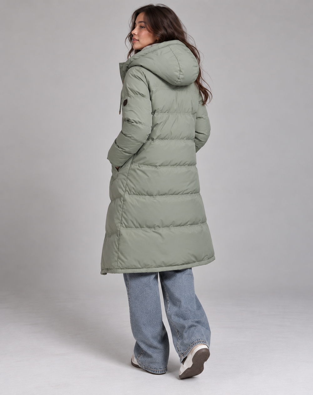 Manteau d'hiver long matelassé avec capuche et doublure en fourrure pour femmes
