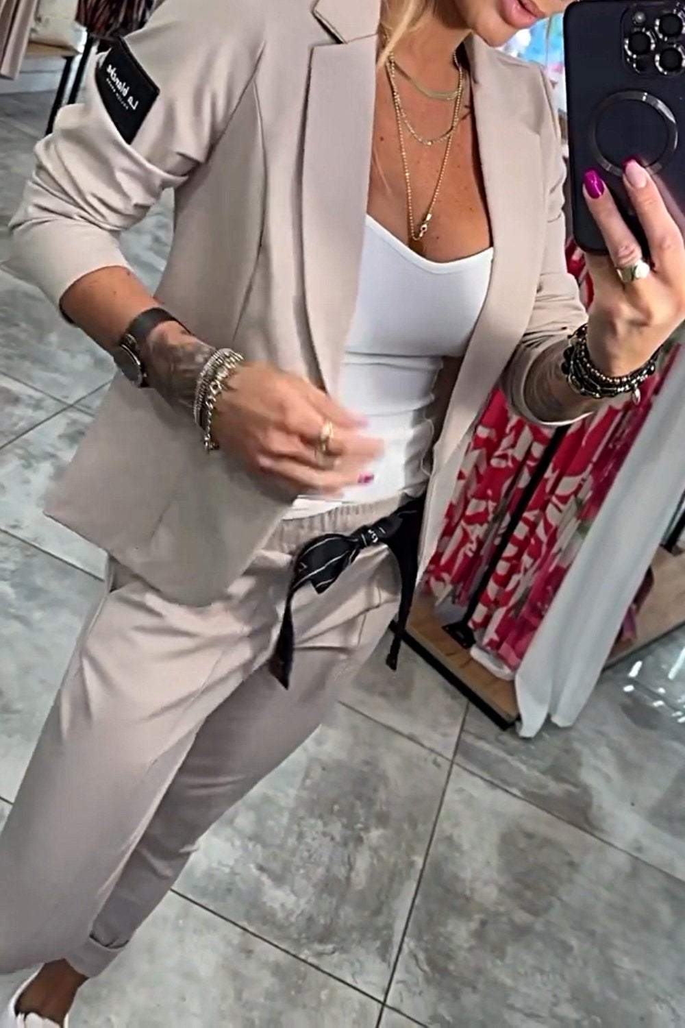 Stylish Two-Piece Blazer Set with Jogger Pants for Women