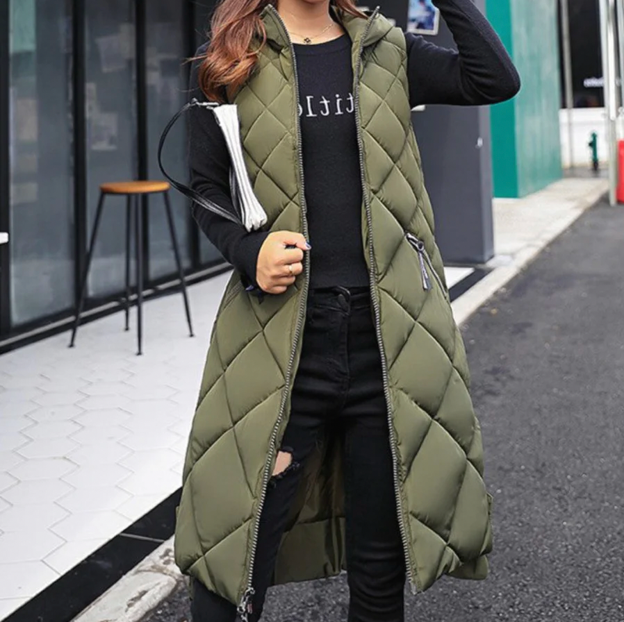 Gewatteerde mouwloze dames bodywarmer met capuchon