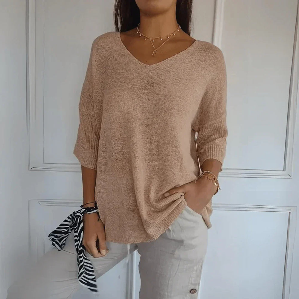 Relaxed Elegant V-Neck Top for Women with Three-Quarter Sleeves
