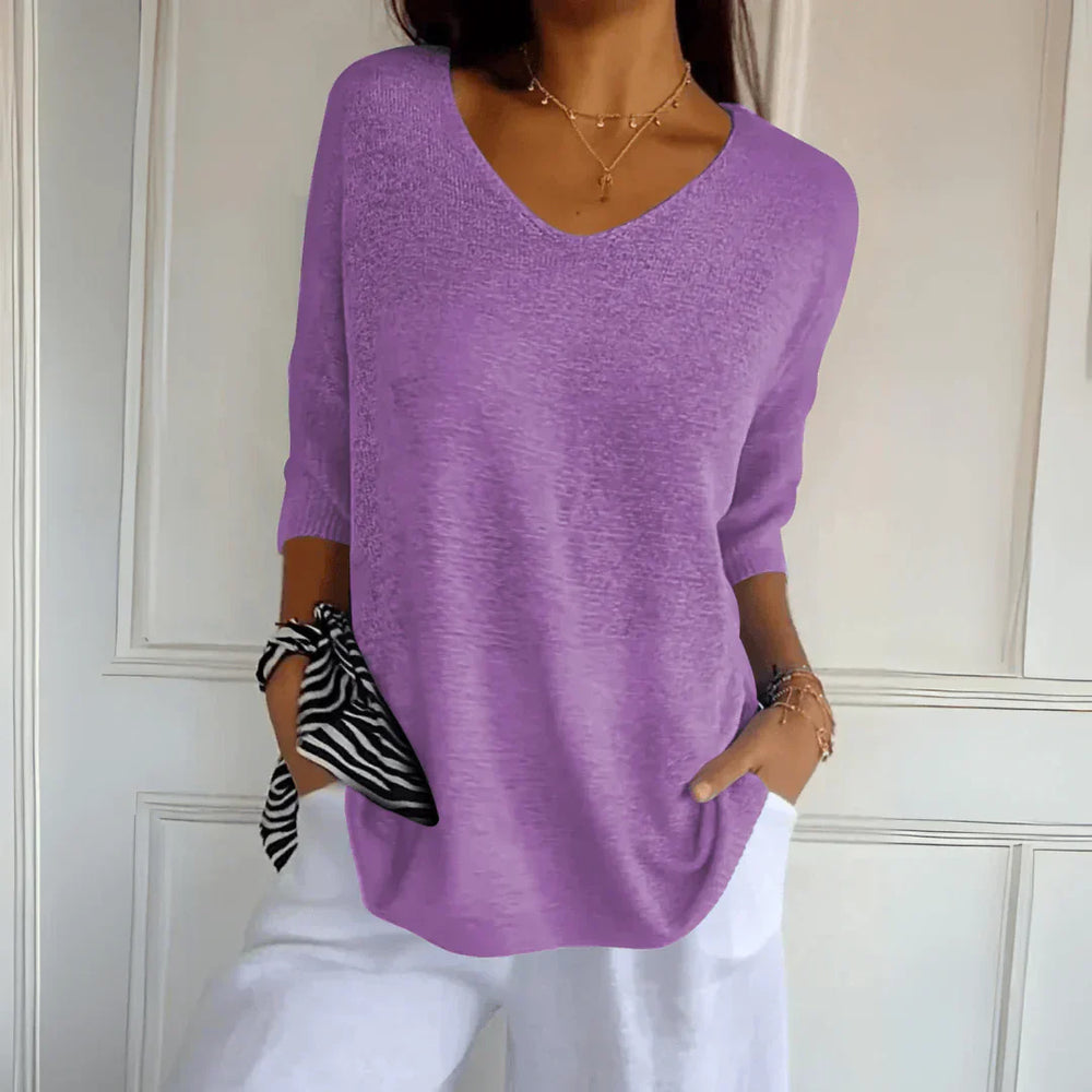 Relaxed Elegant V-Neck Top for Women with Three-Quarter Sleeves