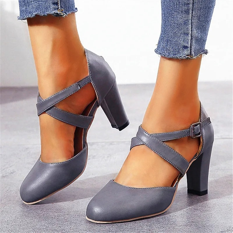 Women's Pumps with Crossed Straps and Block Heel